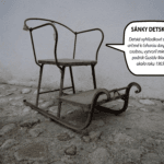 Grafika popisujúca historické detské sánky.