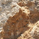 Terénny odkryv so sedimentom obsahujúcim ferolity nahľ