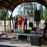 riaditeľka Oravského múzea na pódiu - príhovor v meste Zabrze - fotografia.