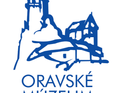 logo oravského múzea