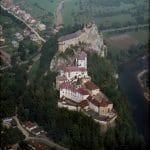 Letecký pohľad na Oravský hrad v roku 1991