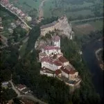 Letecký pohľad na Oravský hrad v roku 1991