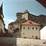 Pohľad na Hlavné nádvorie Oravského hradu v čase vzniku filmu Adam Šangala.