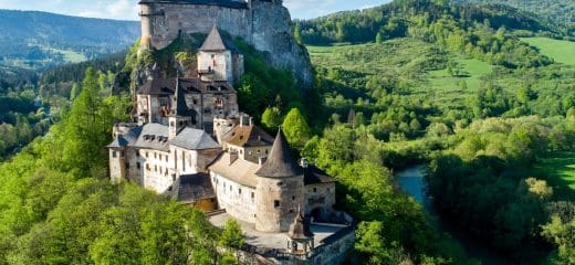 Oravský hrad a Oravská lesná železnica – otváracie hodiny v mesiaci apríl