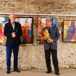 Umelec Stanislav Harangozó počas príhovoru na vernisáži