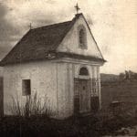 Historická fotografia kaplnky na ceste do Ústia. Zdroj Stankovská Schramek 1971, obr. 4.