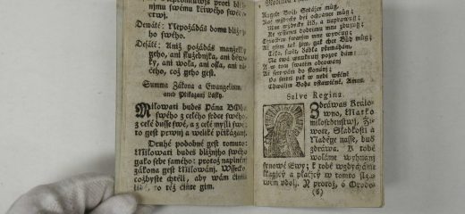 Reštaurovanie dvoch vzácnych historických tlačí z fondu Čaplovičovej knižnice: Bocatiova Kniha básní a Šlabikár pre deti
