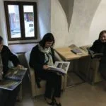 Otvorenie expozícií september 2018 - interiér knižnice v budove fary.